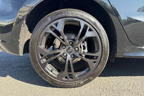 LS75MWN Audi A3 Sportback Black Edition TFSI e  204 PS S tronic Thumbnail #11