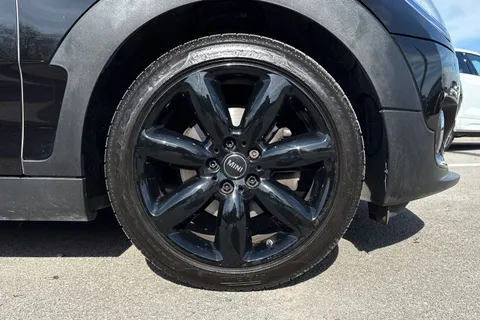 SA19KYO Mini Clubman 1.5 Cooper Exclusive Euro 6 (s/s) 6dr Thumbnail #10