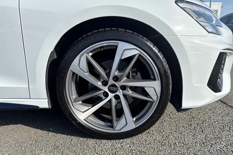 DF73UUP Audi A3 Black Edition 35 TFSI  150 PS S tronic Thumbnail #10