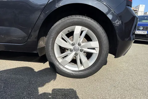 11 of 44 for Volkswagen Polo MK6 Hatchback 5Dr 1.0 65PS SE | Car-Net | App-Connect