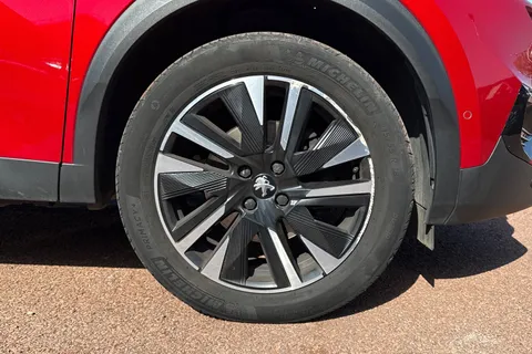 MF21KDN PEUGEOT 2008 1.2 PureTech GT Premium EAT Euro 6 (s/s) 5dr Thumbnail #10