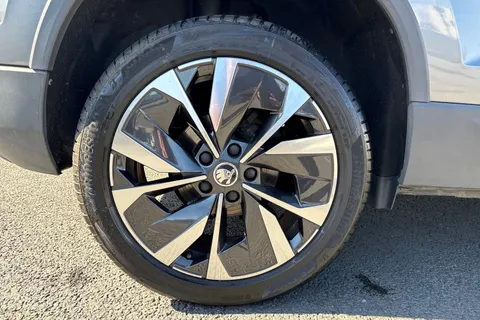 CK72YKN Škoda Karoq 1.5 TSI ACT SE L Euro 6 (s/s) 5dr Thumbnail #12