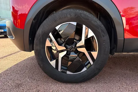 LB24SVW PEUGEOT e-2008 50kWh GT Auto 5dr (7kW Charger) Thumbnail #10