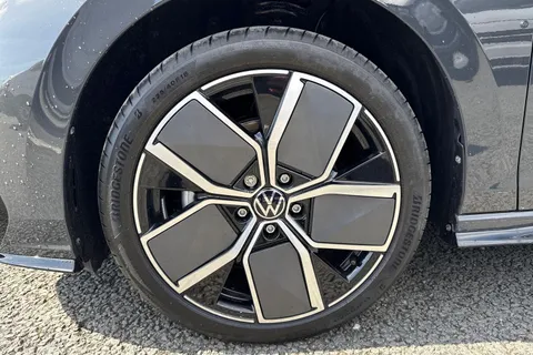  Volkswagen Golf 2.0 TDI Black Edition DSG Euro 6 (s/s) 5dr Thumbnail #11