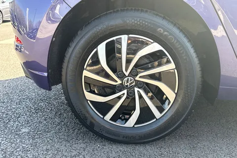 ML22NLU Volkswagen Polo 1.0 TSI Life 5dr **MOBILE PHONE PREP, PARKING SENSORS** Thumbnail #10