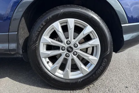 PN72LHA Audi Q3 Sport 35 TDI  150 PS S tronic Thumbnail #13