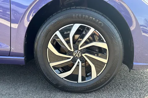 ML22NLU Volkswagen Polo 1.0 TSI Life 5dr **MOBILE PHONE PREP, PARKING SENSORS** Thumbnail #11