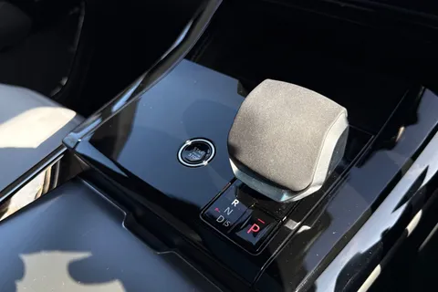 DF74LKU Land Rover Range Rover Sport 3.0 D250 Edition 5dr Thumbnail #15