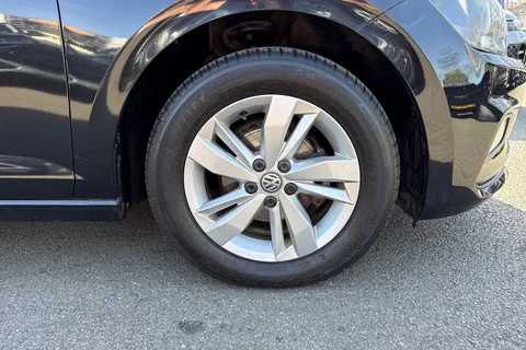 13 of 44 for Volkswagen Polo MK6 Hatchback 5Dr 1.0 65PS SE | Car-Net | App-Connect