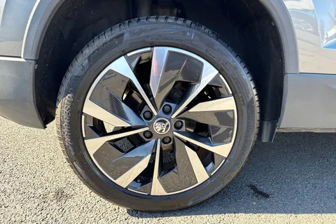 CK72YKN Škoda Karoq 1.5 TSI ACT SE L Euro 6 (s/s) 5dr Thumbnail #14