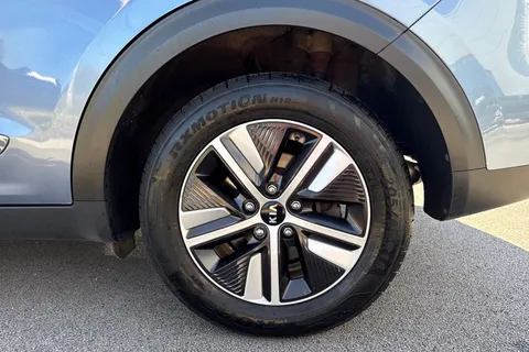 SK21GBO Kia Niro 1.6 GDi 8.9kWh 2 DCT Euro 6 (s/s) 5dr Thumbnail #13