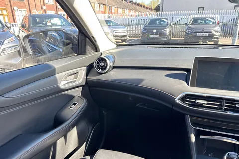 MC72VOD MG Mg Hs 1.5 T-GDI Excite DCT Euro 6 (s/s) 5dr Thumbnail #16