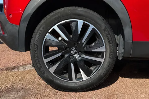 MF21KDN PEUGEOT 2008 1.2 PureTech GT Premium EAT Euro 6 (s/s) 5dr Thumbnail #13