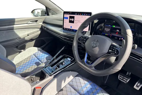  Volkswagen Golf 2.0 TSI R Black Edition DSG 4Motion Euro 6 (s/s) 5dr Thumbnail #14