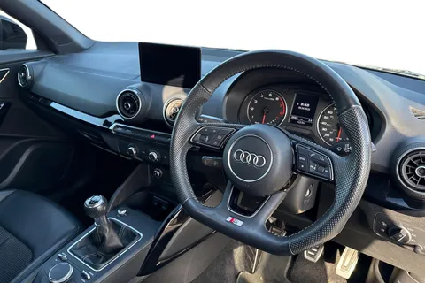DO69LVG Audi Q2 Black Edition 35 TFSI  150 PS 6-speed Thumbnail #15