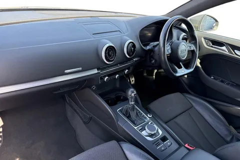 15 of 58 for Audi A3 1.5 TFSI CoD S line S Tronic Euro 6 (s/s) 4dr