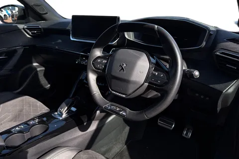 MF21KDN PEUGEOT 2008 1.2 PureTech GT Premium EAT Euro 6 (s/s) 5dr Thumbnail #14