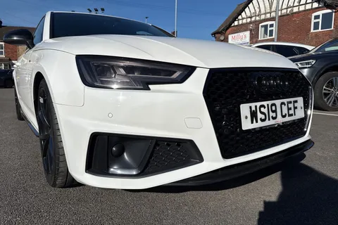 17 of 47 for Audi A4 2.0 TFSI 35 Black Edition S Tronic Euro 6 (s/s) 4dr