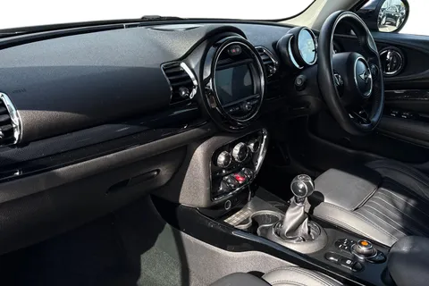 SA19KYO Mini Clubman 1.5 Cooper Exclusive Euro 6 (s/s) 6dr Thumbnail #15