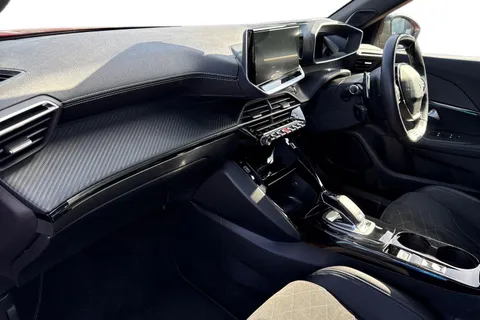 MF21KDN PEUGEOT 2008 1.2 PureTech GT Premium EAT Euro 6 (s/s) 5dr Thumbnail #15