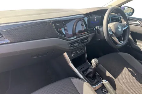 ML22NLU Volkswagen Polo 1.0 TSI Life 5dr **MOBILE PHONE PREP, PARKING SENSORS** Thumbnail #15