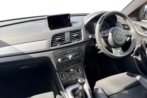FA18XTE Audi Q3 2.0 TDI S line Edition Euro 6 (s/s) 5dr Thumbnail #16