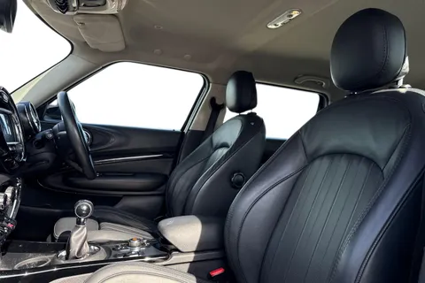 SA19KYO Mini Clubman 1.5 Cooper Exclusive Euro 6 (s/s) 6dr Thumbnail #16