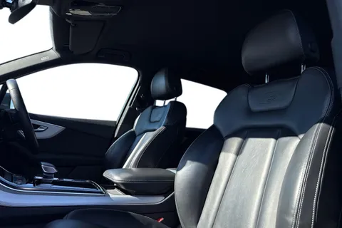 LP23NPE Audi Q7 MY23.5 S line 45 TDI quattro 231 PS tiptronic Thumbnail #17