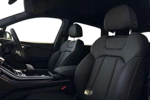 Audi Q7 3.0 TDI V6 Black Edition Tiptronic quattro Euro 6 (s/s) 5dr Thumbnail #16