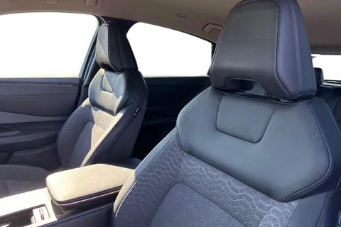 DE23WSX Nissan Ariya 63kWh Advance Auto 5dr 7.4kW Charger Thumbnail #16