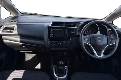 17 of 42 for Honda Jazz 1.3 i-VTEC S Euro 6 (s/s) 5dr