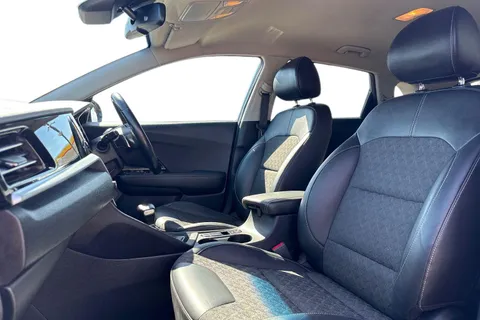 SK21GBO Kia Niro 1.6 GDi 8.9kWh 2 DCT Euro 6 (s/s) 5dr Thumbnail #17