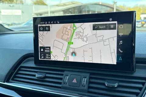 MH73UHU Audi Q5 Black Edition 50 TFSI e quattro 299 PS S tronic Thumbnail #18