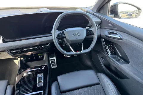 KN25YLB Audi Q6 E-Tron Q6 SUV Edition 1 e-tron quattro 285,00 kW Thumbnail #19