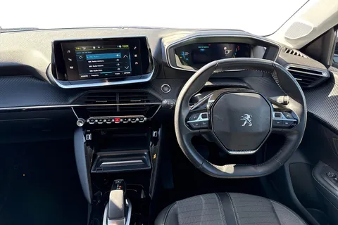 18 of 53 for PEUGEOT e-208 50kWh Allure Premium Auto 5dr