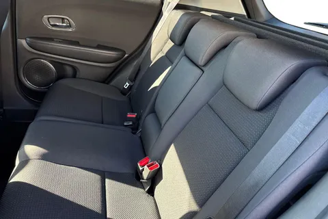 MF68DKN Honda HR-V 1.5 i-VTEC SE Euro 6 (s/s) 5dr Thumbnail #19