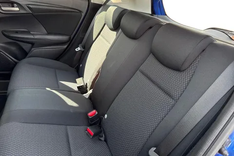 18 of 42 for Honda Jazz 1.3 i-VTEC S Euro 6 (s/s) 5dr