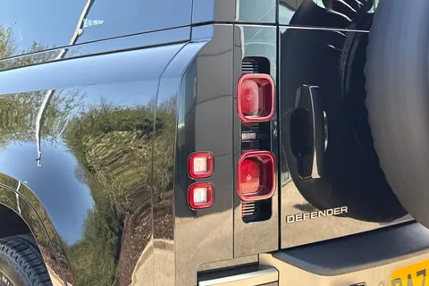 20 of 51 for Land Rover Defender 90 3.0 D250 MHEV X-Dynamic SE SUV 3dr Diesel Auto 4WD Euro 6 (s/s) (250 ps)