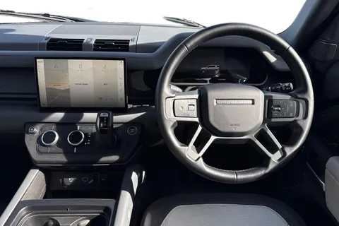 MA24THG Land Rover Defender 110 3.0 D250 MHEV X-Dynamic HSE Auto 4WD Euro 6 (s/s) 5dr Thumbnail #19