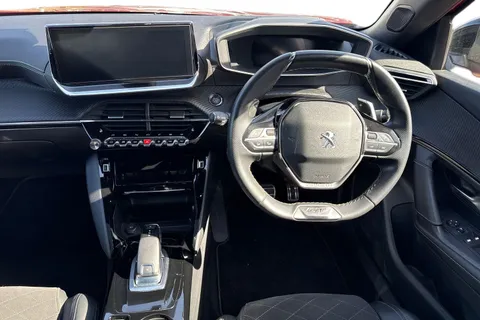 MF21KDN PEUGEOT 2008 1.2 PureTech GT Premium EAT Euro 6 (s/s) 5dr Thumbnail #18