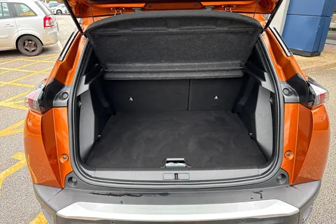 DC22HUZ PEUGEOT 2008 1.2 PureTech GT EAT Euro 6 (s/s) 5dr Thumbnail #7