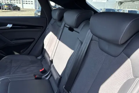 MH73UHU Audi Q5 Black Edition 50 TFSI e quattro 299 PS S tronic Thumbnail #20