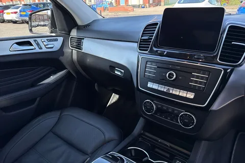 DE18PYV Mercedes-Benz Gle 2.1 GLE250d AMG Line (Premium) G-Tronic 4MATIC Euro 6 (s/s) 5dr Thumbnail #21