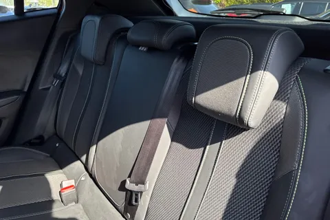 LB24SVW PEUGEOT e-2008 50kWh GT Auto 5dr (7kW Charger) Thumbnail #19