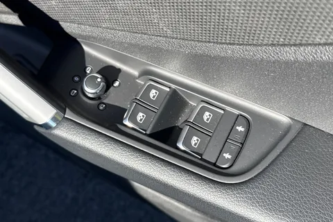 PJ24NJF Audi Q2 Sport 30 TFSI  116 PS 6-speed Thumbnail #22