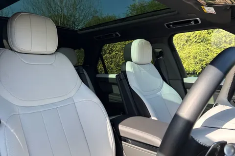 DF74LKU Land Rover Range Rover Sport 3.0 D250 Edition 5dr Thumbnail #23