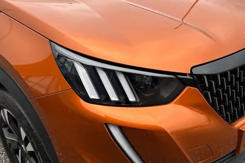 DC22HUZ PEUGEOT 2008 1.2 PureTech GT EAT Euro 6 (s/s) 5dr Thumbnail #9