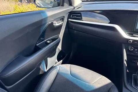 SK21GBO Kia Niro 1.6 GDi 8.9kWh 2 DCT Euro 6 (s/s) 5dr Thumbnail #21