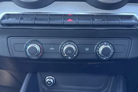 PJ24NJF Audi Q2 Sport 30 TFSI  116 PS 6-speed Thumbnail #23