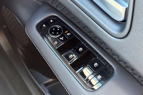 DE23WSX Nissan Ariya 63kWh Advance Auto 5dr 7.4kW Charger Thumbnail #21